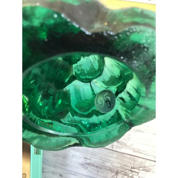 Vintage-Style Green Glass Light-Up Christmas Tree Figurine - Flocked Snow Decor - Picture 5 of 6